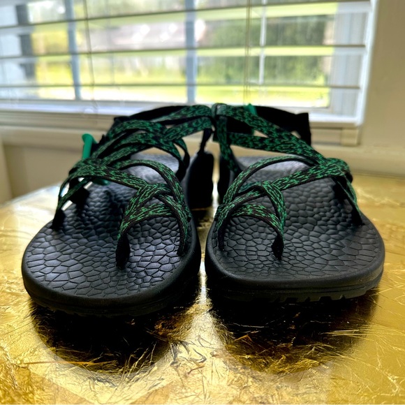 EUC Chaco Sandals US 9 - Picture 2 of 8